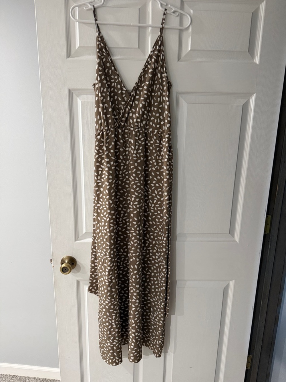 Brown & White Spotted Sleeveless Midi Dress
